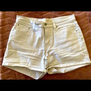 Levi’s Mid Length Shorts
